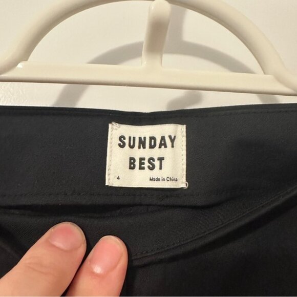 Aritzia Sunday Best Black Pleated Trousers Size 4 Women’s - Picture 8 of 9